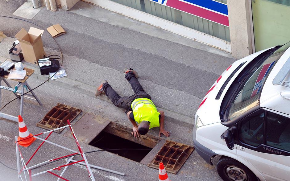 déboucher une canalisation d'eaux usées Châtillon
